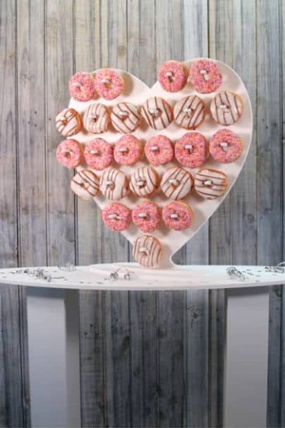 lover heart donut wall